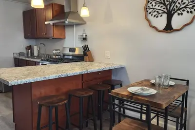 Image de Chandler Getaway Walking Distance To Downtown