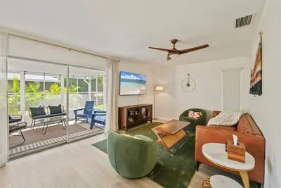 Image de Shell-Haus | Venice Beach House | 5-min to Gulf