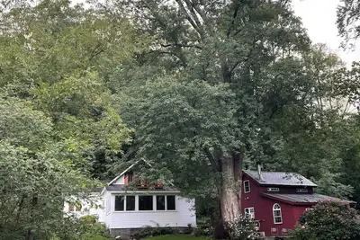 Image de Remote, Romantic, Relaxing, Rural Vermont Direct Waterfront