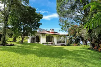 Image de Charming 1-bedroom house in fabulous Boquete with Ac and beautiful views.