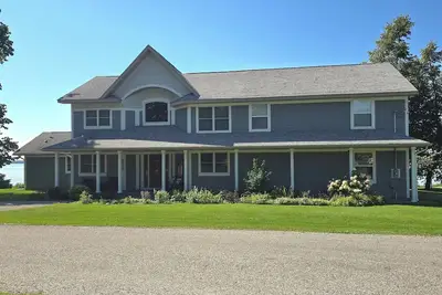 Image de Sunset Shores of Aloha ~ Mullet Lake Retreat