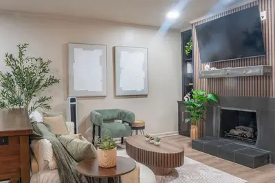 Image de The Landmark Residence-Cozy 3-bedroom condo in quiet neighborhood