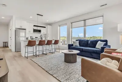 Image de Stylish & Comfortable 2br | Cleveland Clinic