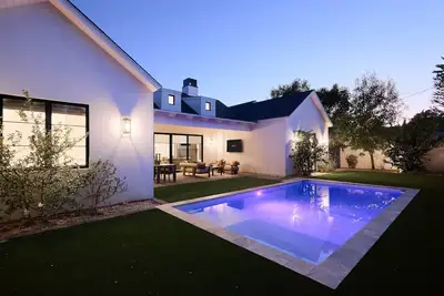 Dune - Sparkling Pool - Mins to Old Town