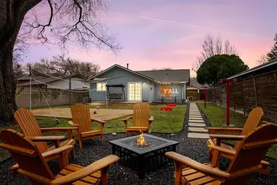 Image de Texas Vibes, Cozy Yard Near Top Eats