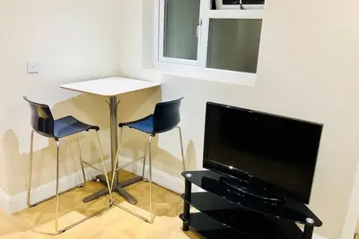 Image de Small 3 Bed Flat near Heathrow