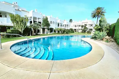 Sunny Dream House by Lica Homes