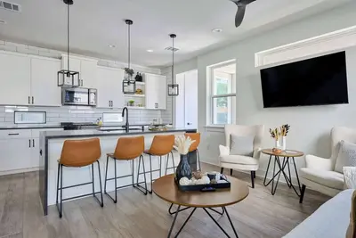 Image de 3br Retreat | Near Airport | Dt Atx | Bbq
