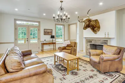 Image de Updated Farmhouse < 2 Mi to Historic Middletown!