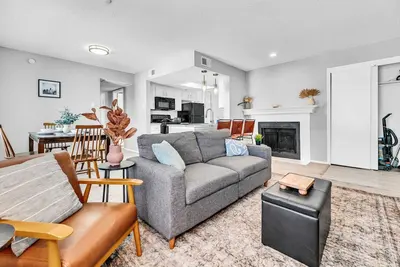 Image de Cozy Apartment with 2br, 1 Bath with Gym