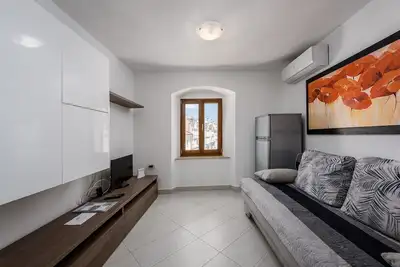 Image de Dante 2, a one bedroom apartment in the town center, near the sea