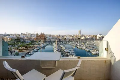Image de Seafront 3 bedroom apartment