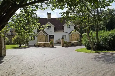 Image de Exclusive cottage in the heart of the forest