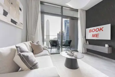 Image de StayShort - Business Bay sleeps 4 with City & Water Views!