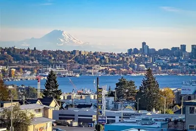 Image de 3br/2. 5ba Modern Townhome, City view, Free Parking, Ev Charger