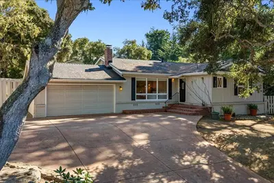 Image de 3985 Pebble Beach® Forest Getaway~Bring Golf Clubs