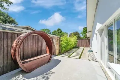 Image de 3 Bed House with Pool