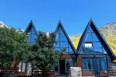 Image de Villa Kazbegi Cottages. Three Cottage in One space with 2 Bedroom
