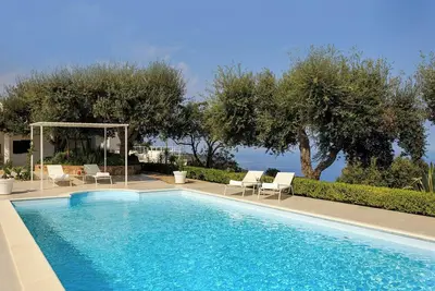 Image de Poggio Pigio - Quatre Chambres Villa, Couchages 8