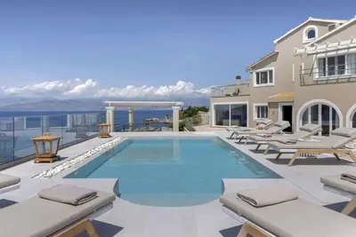 Image de Calliope - Quatre Chambres Villa, Couchages 8