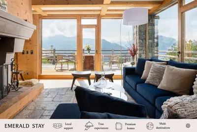 Image de Jenna - Chalet with private hammam in Verbier