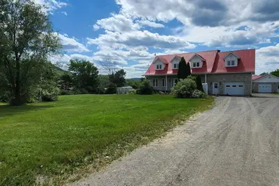 Image de Waterfront Home on Lake Timiskaming