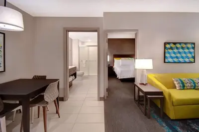 Image de Downtown Bliss! Outdoor Pool, Free Breakfast, Onsite Parking, Pets Allowed!