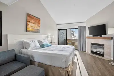 Image de Seascape Ocean View Condo - Heated pool and Spa