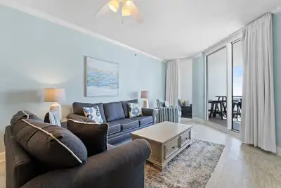 Image de Palacio 903 | Luxury Beachfront 2br w/ Pool + Hot Tub | Stunning Views