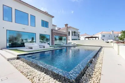 Image de Livbnb-Luxurious Family Getaway, 6br Villa