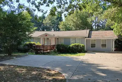 Perfect Ranch Home in N. Raleigh
