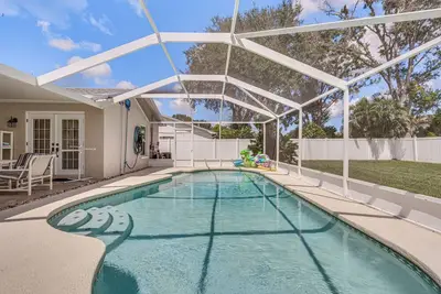 Image de Spacious Pool Paradise w/ Fenced Yard in Tampa!