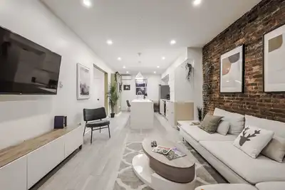 Image de Urban Oasis 4 Bedrooms  Unit In Quiet Neighborhood