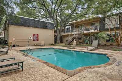 Image de Medical Traveler’s Retreat with Pool Mins to Hospitals, Airport, Uptown