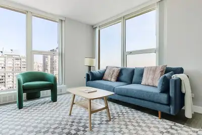 Image de Blueground | Edgewater Beach, view, nr Lakefront