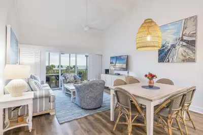 Image de 2 Beach Villas w/ 3br & Pristine Beach Access, Family Adventures - Golf, Fishing