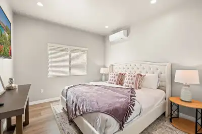 Image de Enchanting villa with Ac in Hacienda Heights - 3 bedrooms