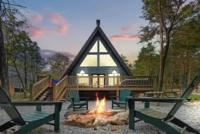 Image de Hot Tub| Rv Hook Up| Arcade| Creek