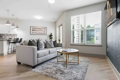 Exclusive Living 5 Min From Downtown