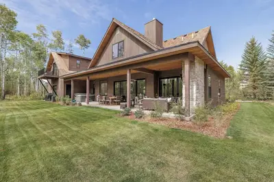 Image de Private Escape | Hot Tub • Game Room • Nat'l Parks