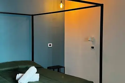 Image de Reserved within walking distance of downtown.