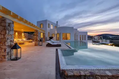 Image de Phaedra - Quatre Chambres Villa, Couchages 8