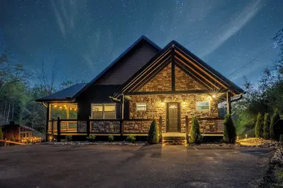 Image de New Listing Discount! Central, Pickleball, Hot Tub