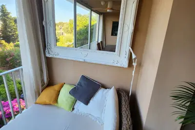 Image de appartement très calme, proche centre ville et plages (à pied 7 mn)