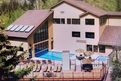Image de Marriott 3 bed suite, full kitchen, direct resort shuttle from hotel to gondola.