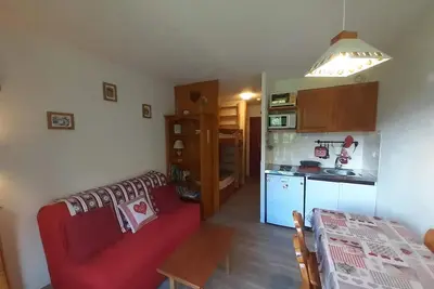Image de À 50m des remontées, 5ème étage, vue vallée, balcon, télévision, casier à ski, 20m², Valfréjus