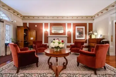 Image de Welcome to Powell Place in the Heart of Sf