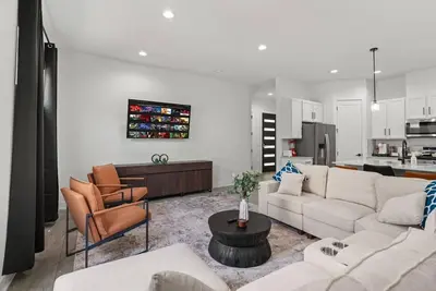 Image de Stylish Austin Stay - Spacious Design - Lux Home