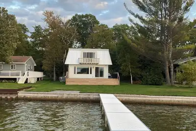 Image de Waterfront Cottage on Bass Lake in Pentwater