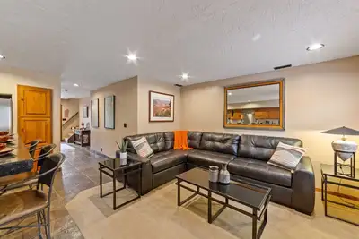 Westwater Hideaway - Three Master Suites!